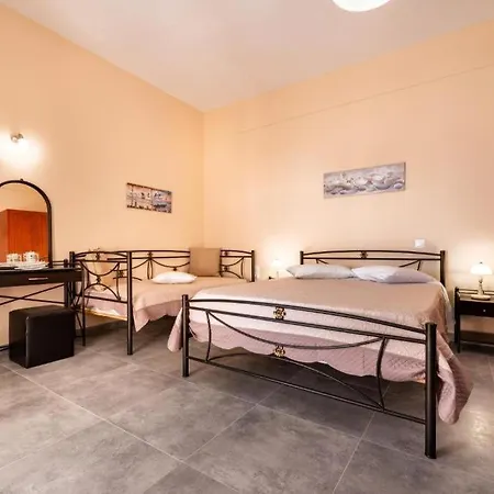 Aegeon Apartahotel