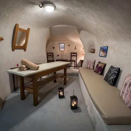 Aegeon Aparthotel Megalochori (Santorini)