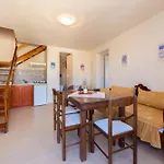 Aegeon Apartmanhotel 4*