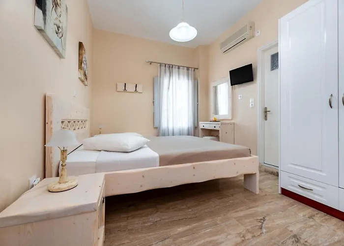 Aegeon Aparthotel Megalochori (Santorini)