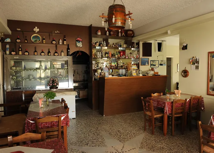 Aegeon Aparthotel Megalochori (Santorini)