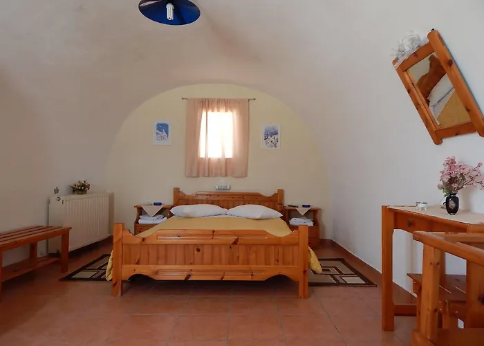 Aegeon Aparthotel 4*