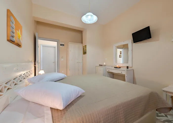 Aegeon Megalochori (Santorini)