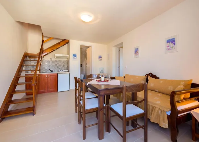 Aegeon Aparthotel 4*