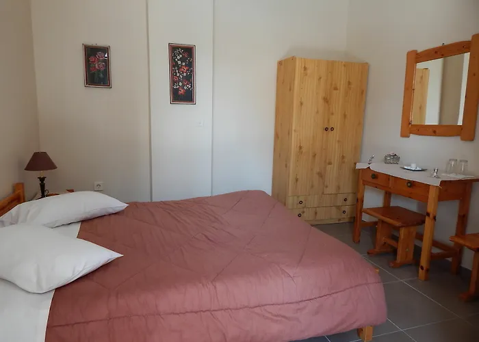 Aegeon Aparthotel Megalochori (Santorini)