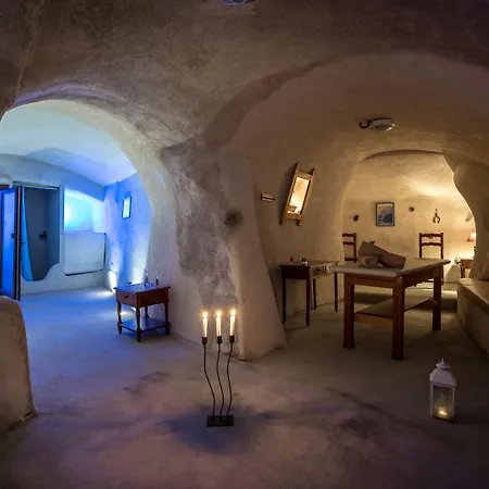 Aegeon Megalochori (Santorini)